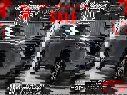 Used 2023 Nissan Pathfinder SL