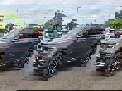 New 2025 Jeep Grand Cherokee Summit