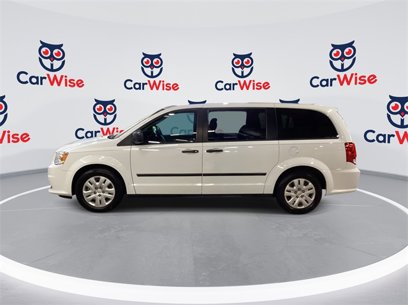 Used 2016 Dodge Grand Caravan American Value Package w/ UConnect Hands-Free Group