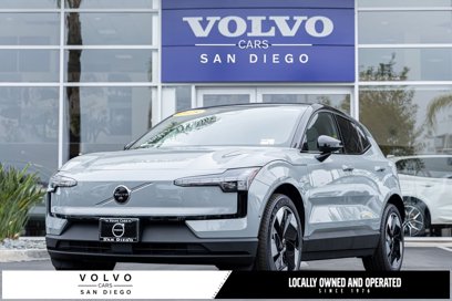 New 2025 Volvo EX30 Ultra w/ Climate Package