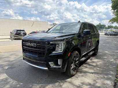Used 2022 GMC Yukon SLT w/ SLT Premium Package