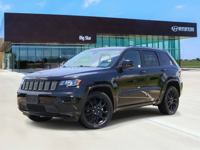 Used 2017 Jeep Grand Cherokee Altitude