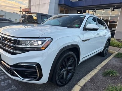 Used 2020 Volkswagen Atlas Cross Sport SE w/ Panoramic Sunroof Package