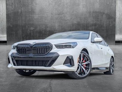 New 2026 BMW 550e xDrive w/ Premium Package