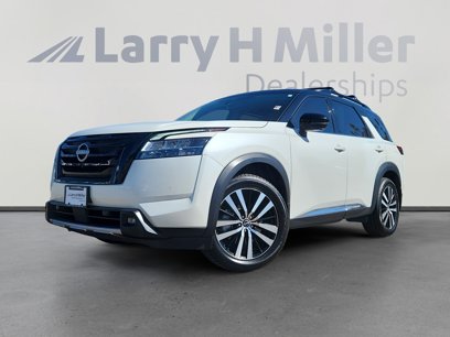 Used 2023 Nissan Pathfinder Platinum