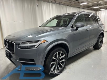 Used 2019 Volvo XC90 T5 Momentum w/ Multimedia Package