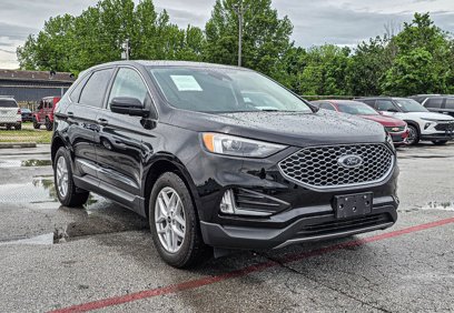 Used 2024 Ford Edge SEL w/ Convenience Package