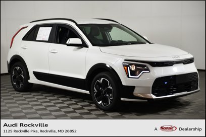 Used 2024 Kia Niro Wind w/ Wind Preserve Package