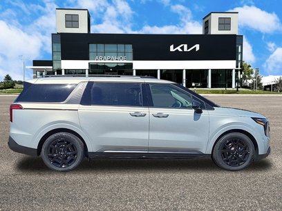 New 2025 Kia Carnival SX