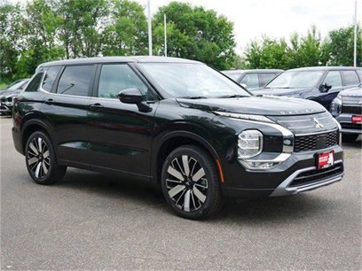New 2025 Mitsubishi Outlander SE