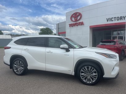Used 2021 Toyota Highlander Platinum