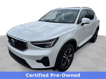 Used 2025 Volvo XC40 B5 Core