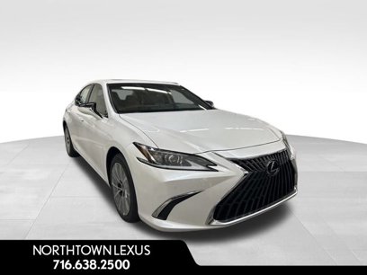 New 2025 Lexus ES 300h w/ Premium Package