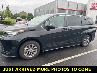 Used 2022 Toyota Sienna LE
