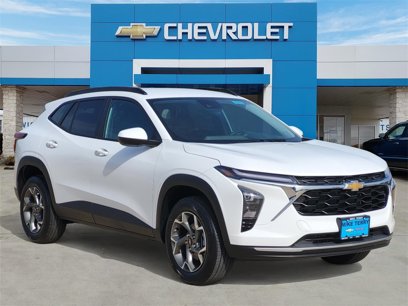 New 2025 Chevrolet Trax LT w/ Driver Confidence Package