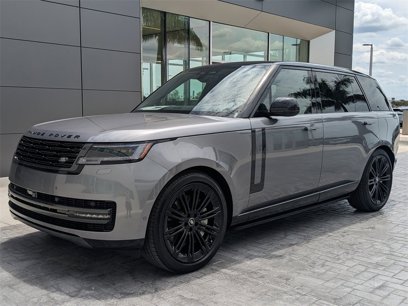 New 2025 Land Rover Range Rover Long Wheelbase SE