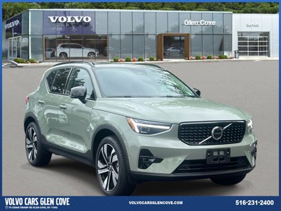 Used 2025 Volvo XC40 B5 Plus w/ Protection Package Premier