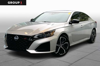 Used 2023 Nissan Altima 2.5 SR w/ SR Premium Package