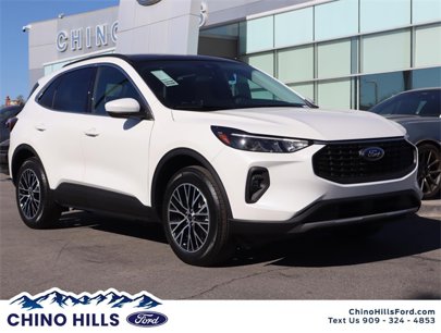 New 2025 Ford Escape SE w/ Class II Trailer Tow Package