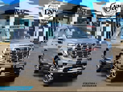 New 2025 GMC Yukon XL Denali w/ Sun & Power Step Package