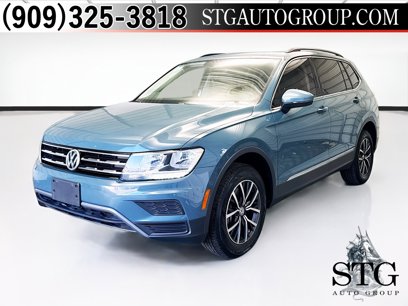 Used 2020 Volkswagen Tiguan SE w/ Panoramic Sunroof Package