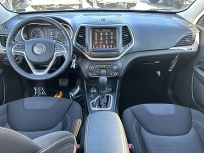 Used 2016 Jeep Cherokee Latitude w/ Safety/Convenience Group