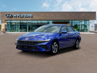 New 2024 Hyundai Elantra SEL w/ Convenience Package