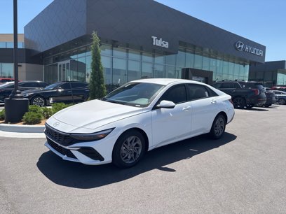 New 2025 Hyundai Elantra Blue