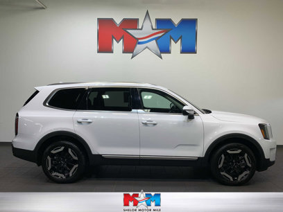 Used 2024 Kia Telluride EX w/ EX Captain's Chair Package