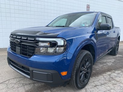 New 2024 Ford Maverick Lariat w/ Black Appearance Package