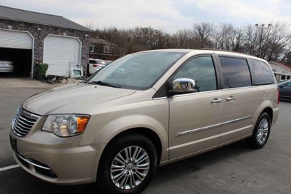Used 2015 Chrysler Town & Country Touring-L w/ Driver Convenience Group