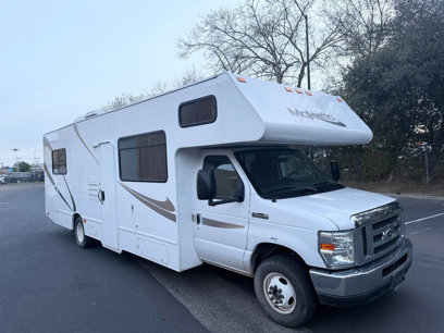Used 2016 Ford E-450 and Econoline 450 Super Duty w/ Motorhome Prep Package
