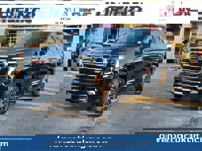 New 2025 GMC Yukon Elevation