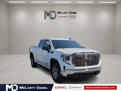 Used 2025 GMC Sierra 1500 SLE w/ Preferred Package