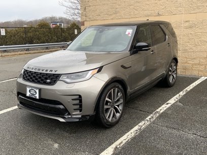 New 2025 Land Rover Discovery Dynamic SE
