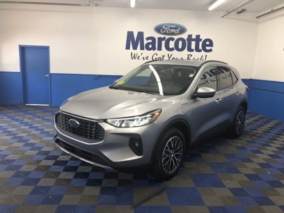 New 2024 Ford Escape SE