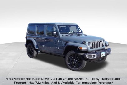New 2025 Jeep Wrangler Unlimited Sahara w/ Safety Group