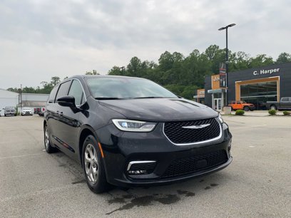 Used 2024 Chrysler Pacifica Limited