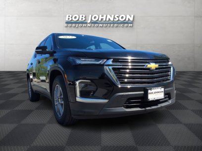 Used 2022 Chevrolet Traverse LT