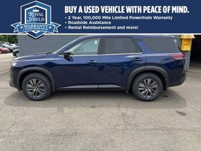 Used 2022 Nissan Pathfinder SV w/ SV Premium Package