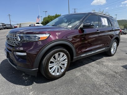 Used 2023 Ford Explorer Limited w/ Limited Technology Package