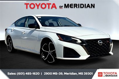 Used 2023 Nissan Altima 2.5 SR