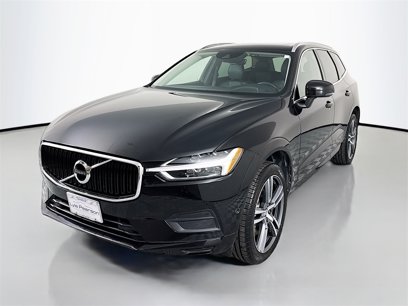 Used 2019 Volvo XC60 T6 Momentum w/ Multimedia Package