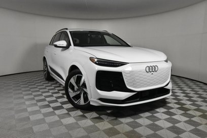 New 2025 Audi Q6 e-tron Prestige