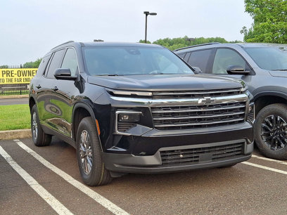 New 2025 Chevrolet Traverse LT w/ Driver Confidence Package