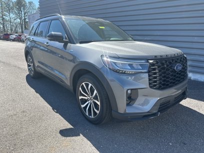 New 2025 Ford Explorer ST-Line