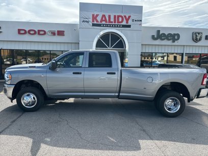 New 2024 RAM 3500 Tradesman w/ Chrome Appearance Group