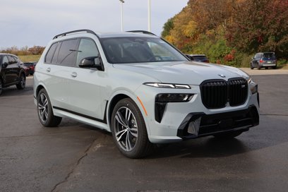 New 2025 BMW X7 M60i w/ Executive Package
