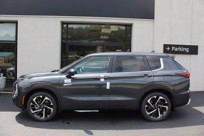 New 2025 Mitsubishi Outlander 4WD Plug-In Hybrid