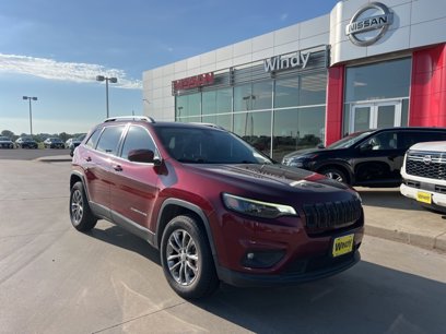 Used 2019 Jeep Cherokee Latitude Plus w/ Comfort/Convenience Group